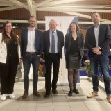 Les anciens, Marie Zuchuat (à gauche) et Joachim Rausis (à droite), entourent Mathieu Giroud, Claude Crittin et Lysiane Tissières-Premand
